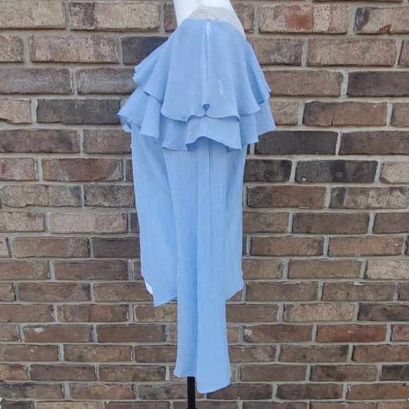 Socialite Off The Shoulder Ruffle Bell Sleeve Top - Picture 4 of 8